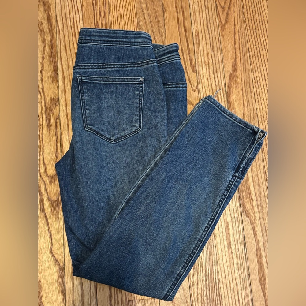 Chico’s Perfect Stretch girlfriend Jeggings 00